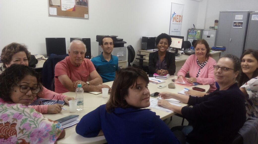 Reunião de avaliação do Seminário Nacional "Infâncias e Juventudes na cidade: um diálogo com a educação" com a presença do Prof. Dr. Manuel Jacinto Sarmento (UMinho) e da Prof.ª Dr.ª Ligia Aquino (UERJ)